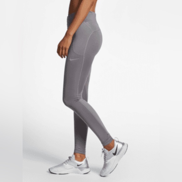 Nike women’s running leggings - small - Picture 3 of 11